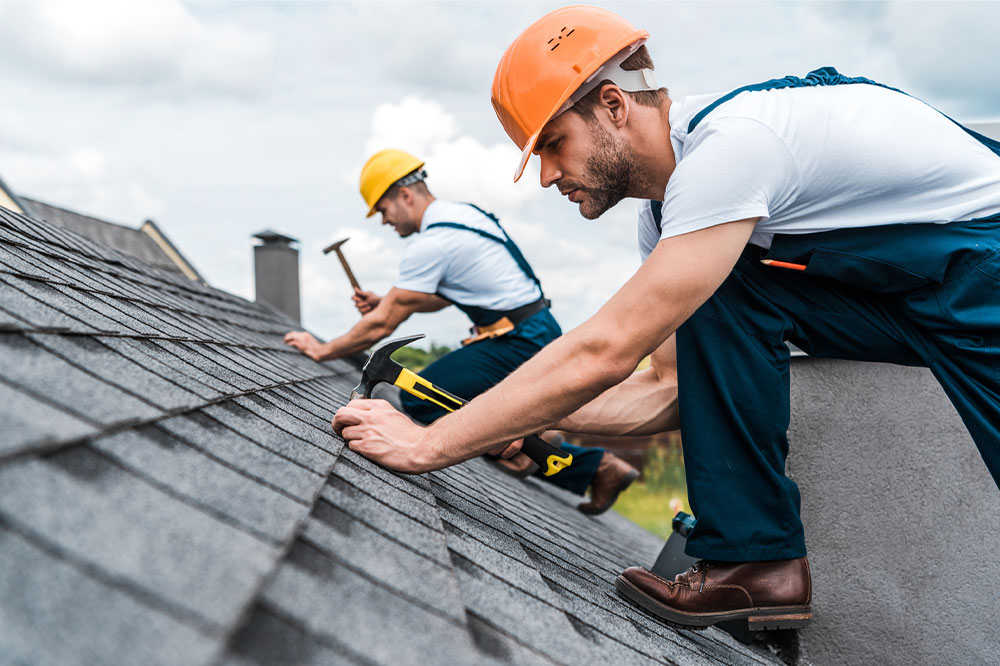 Factors to consider when opting for roof repair or replacement