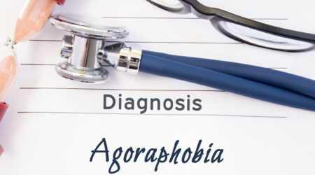 Causes, symptoms, and management of agoraphobia