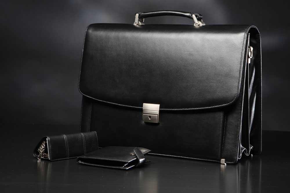 Types of briefcases and things to consider before buying them