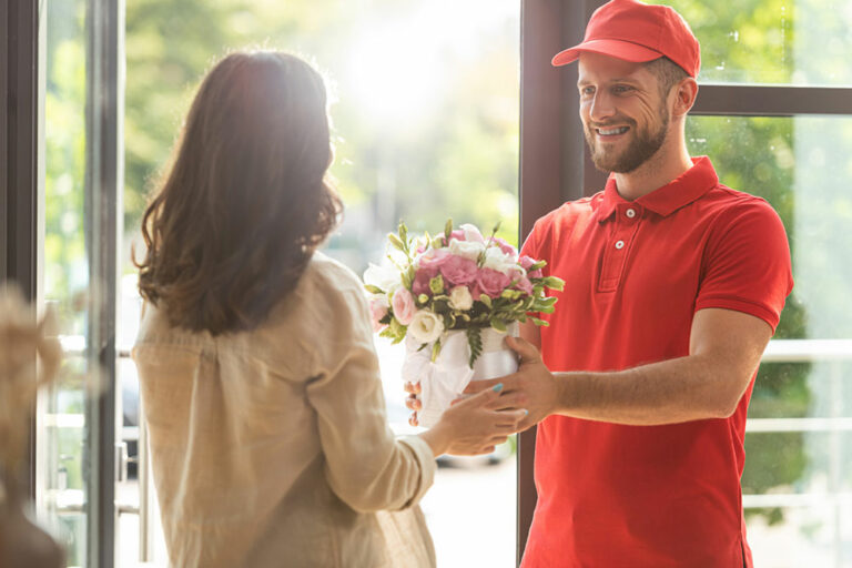 6 tips for picking a floral bouquet delivery service